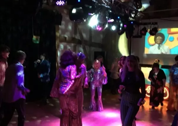 Disco Sound & Lighting - dB Live Sound PA Hire